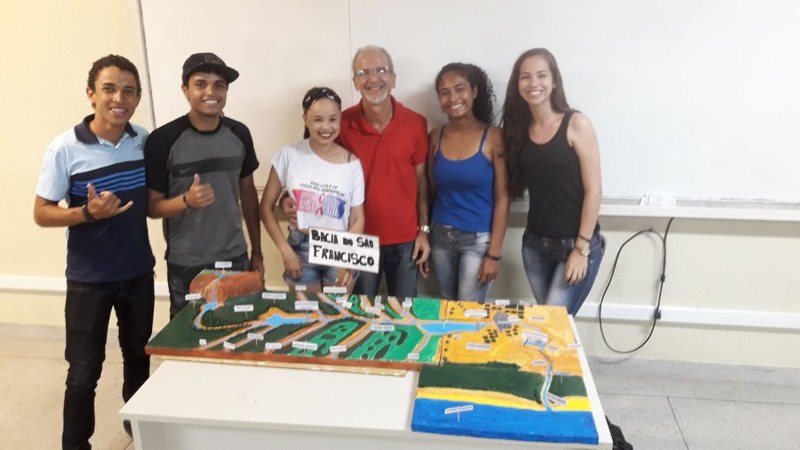 Bacia do Rio São Francisco- Alunos do 4º período de Geografia